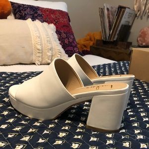 White Mules